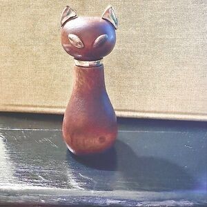 Vintage Cat Bottle Opener. Head pulls off.